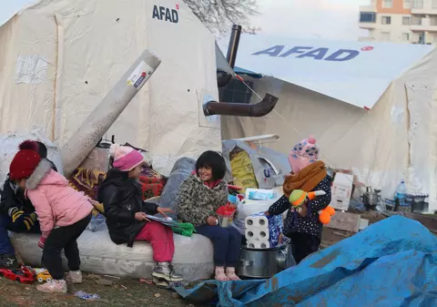 Traumele copiilor afectați de cutremur: unii simt că pământul încă se mișcă, mulți au rămas fără nicio rudă