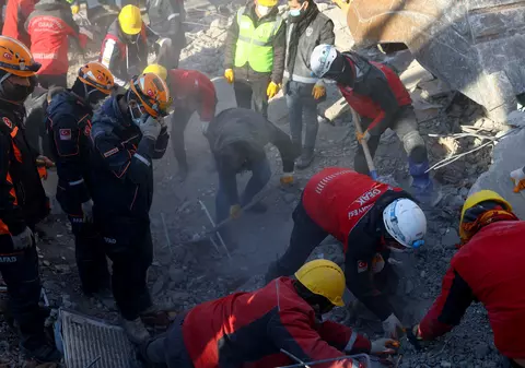 O femeie de 40 de ani a fost salvată la peste o săptămână după cutremurul din Turcia. A stat 170 de ore sub dărâmături