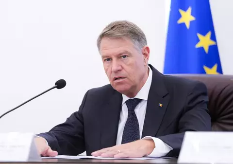 Președintele Klaus Iohannis, în vizită oficială în Azerbaidjan. Ce va discuta cu omologul azer Ilham Aliev