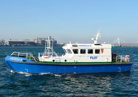 Trei nave românești așteaptă acceptul pentru a face măsurători pe canalul Bâstroe, anunță Sorin Grindeanu