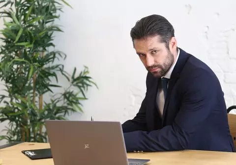 Ce rol va avea Alecsandru Dunaev în serialul „Lia - Soția soțului meu”, de la Antena 1: „E o provocare”