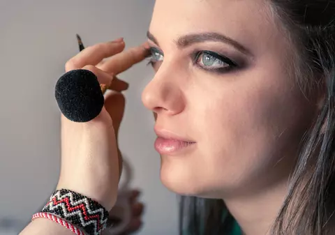 Ce înseamnă khol de pe creioanele de ochi