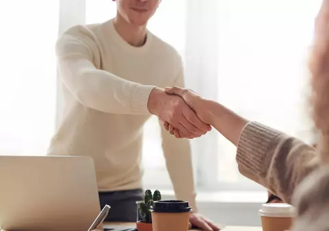 Dreptul muncii: cum se fac angajările în România