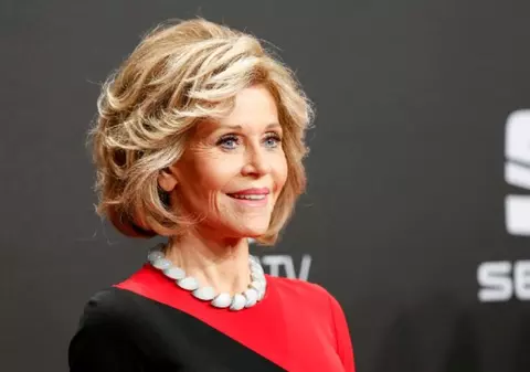 Tumultuoasa viață a lui Jane Fonda. S-a luptat constant cu viața, dar a ieșit mereu învingătoare