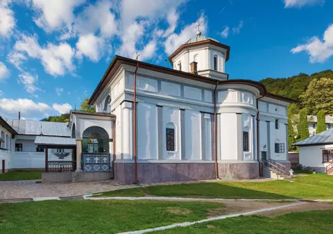 Doi copii, agresați sexual de un călugăr de la Mănăstirea Frăsinei. Abuzurile au fost filmate - SURSE