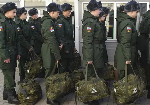 Rusia plănuiește să mobilizeze până la o jumătate de milion de soldați în plus, spune un oficial ucrainean