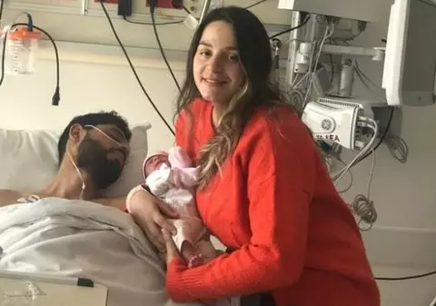 Salvat după 261 de ore sub dărâmături, Mustafa și-a revăzut fetița, născută în noaptea cutremurului din Turcia