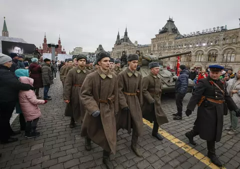 Blocat pe frontul din Ucraina, Vladimir Putin câștigă războiul de acasă: „Societatea rusă se curăță de liberalism”