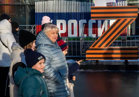 Kremlinul nu iartă pe nimeni. Cum sunt persecutați adolescenții ruși care nu susțin războiul: „Crezi că nu o să te batem măr doar pentru că ești minor?”