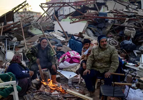 3.000 de sinistrați din Turcia vor fi cazați pe vapoare. Cele două nave trimise în Hatay au fost construite special pentru misiuni umanitare