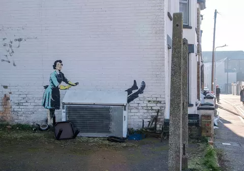 „Valentine's day mascara”, graffitiul lui Banksy pe tema violenţei conjugale, compromis la scurt timp după ce a fost dezvăluit