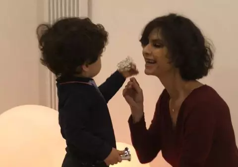 Ramona Bădescu, pusă în dificultate de fiul ei: „Încerc să îl lămuresc, dar nu ca pe vremea mea, când tata îmi dădea câte o pălmiță la fund”