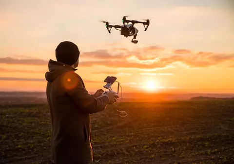 Noi reglementări privind folosirea dronelor, valabile din 2023