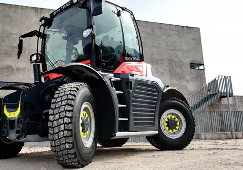 O companie din Austria construiește o fabrică de tractoare în județul Arad. Investiție de 400 de milioane de euro