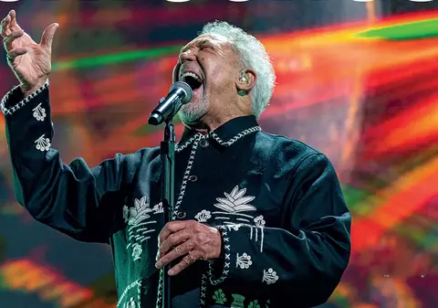 Tom Jones vine în România. Când va avea loc concertul său de la Sala Palatului din București