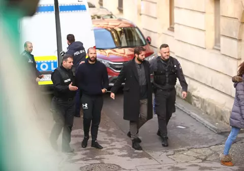 Frații Tate rămân după gratii. Tribunalul a respins cererile lor de înlocuire a arestului preventiv cu controlul judiciar pe cauțiune