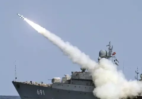 O rachetă rusească a traversat spațiul aerian al Republicii Moldova. Ucraina anunțase că una a trecut și prin România, dar MApN a infirmat informația