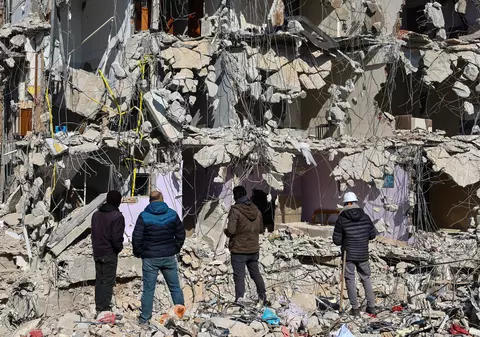 Pagubele provocate de cutremurul din Turcia depăşesc 100 de miliarde de dolari