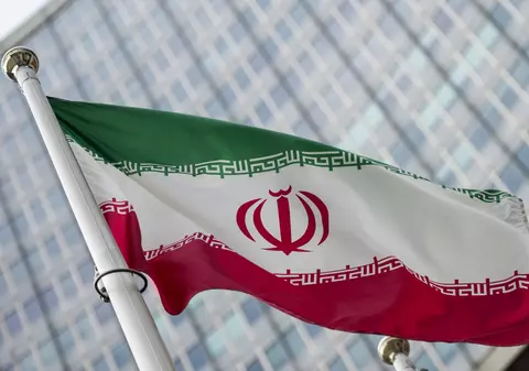 Primele arestări după otrăvirea a sute de eleve din Iran cu scopul închiderii școlilor