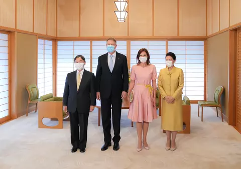 Klaus Iohannis s-a întâlnit cu împăratul Japoniei la Palatul Imperial din Tokyo