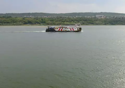Un marinar a căzut peste bord în Dunăre, în zona Orșova. Vasul pe care se afla bărbatul este sub pavilionul Bulgariei