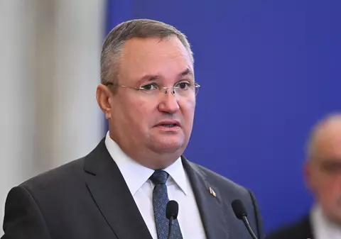Reţeaua de conturi false care îl laudă pe premierul Nicolae Ciucă pe Facebook, Instagram şi TikTok