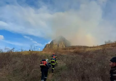 Incendiu în Cheile Vălișoarei din județul Alba, arie naturală protejată
