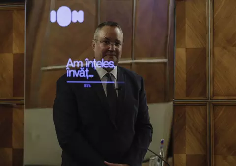 Dialogul dintre Nicolae Ciucă și ION a fost unul regizat. Șeful companiei care a realizat robotul a recunoscut că răspunsurile erau preînregistrate