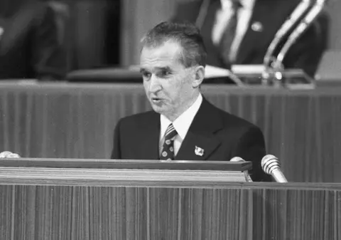 Istoria comunismului, obligatorie în școlile din România, spune Ligia Deca