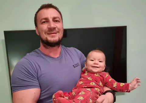 Marian Godină spune câți bani primește pentru concediul de creștere a copilului: „N-am ascuns că stau acasă și din criterii financiare”