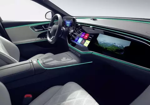 Mercedes dezvăluie interiorul noii Clase E