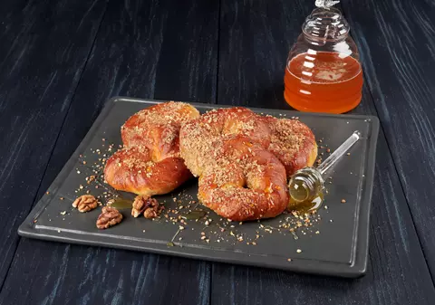 Mucenici 2023. De ce se mănâncă mucenici și ce sunt mucenicii