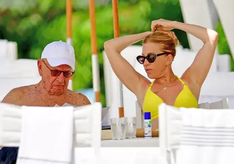 Rupert Murdoch s-a logodit și se va căsători a cincea oară, la 92 de ani. Viitoarea soție e o văduvă cu 26 de ani mai tânără