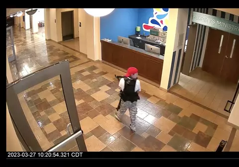 Tânăra care a ucis trei copii și trei adulți în Nashville fusese tratată pentru „tulburări emoționale”, dar deținea legal șapte arme