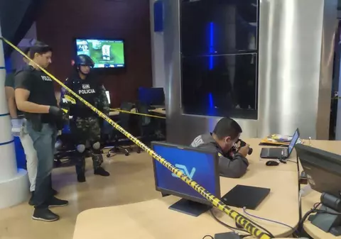 Scrisori-capcană, trimise către mai multe instituții de presă din Ecuador. Un dispozitiv a explodat într-o redacție