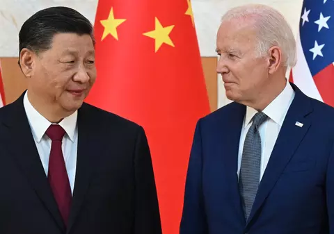 Războiul semiconductorilor și al inteligenței artificiale: SUA interzic companiilor americane să facă investiții în China în tehnologie