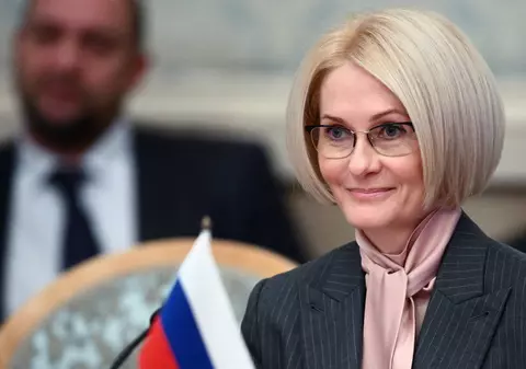 Vicepremierul Viktoria Abramcenko i-a îndemnat pe ruși să nu-și mai cumpere blugi noi an de an. Cum a motivat