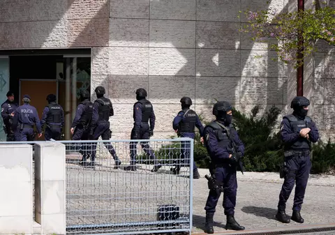 Cel puțin doi oameni, uciși într-un centru musulman din Lisabona, în urma unui atac armat