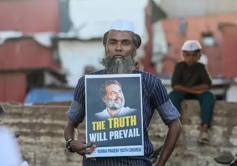 Liderul opoziției din India, Rahul Gandhi, condamnat la închisoare și expulzat din parlament, după ce l-a criticat pe premier