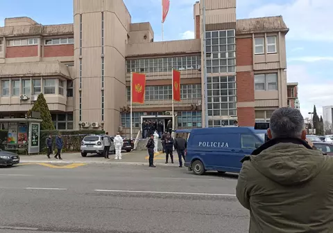 Explozie la un tribunal din Muntenegru. Ce a transmis poliția despre persoana care a declanșat bomba