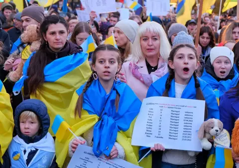 Istoria predată în școli, o chestiune de securitate națională în Ucraina. Profesori de istorie au lucrat 6 luni la noile lecții. Ce îi învață acum pe elevi