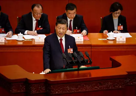 Xi Jinping a promis că va face din armata chineză un „mare zid de oțel”, în primul discurs din noul său mandat de președinte