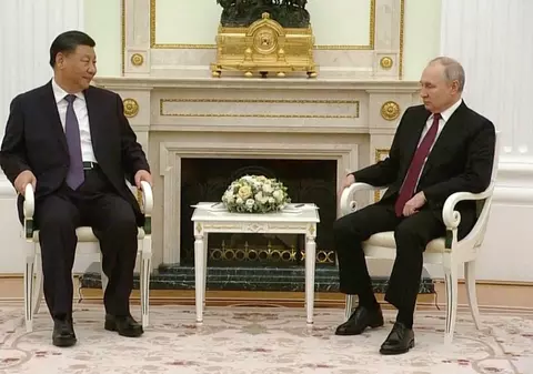 Întâlnire la Kremlin: Putin salută planul lui Xi Jinping pentru „criza acută din Ucraina”. Discuțiile au durat mai mult de patru ore și jumătate