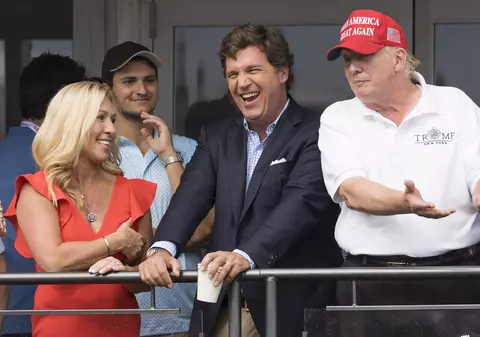 Cum l-au dat afară șefii Fox News pe Tucker Carlson. Vedeta presei conservatoare a primit vestea cu 10 minute înainte de anunțul public