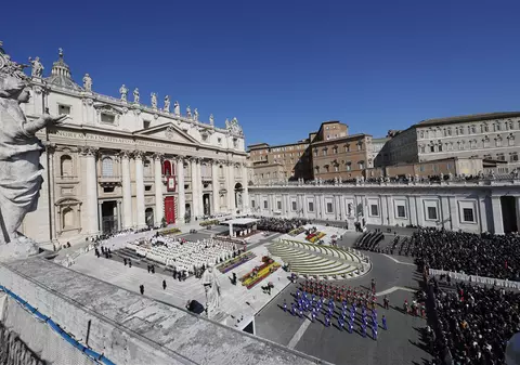 Vaticanul trimite primul său satelit în spațiu, la bordul căruia se află o rugăciune a Papei Francisc