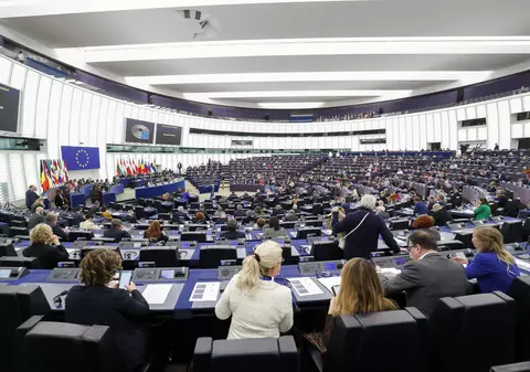 Parlamentul European sprijină o reformă amplă a politicii climatice a UE. Care vor fi principalele modificări