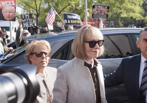 Donald Trump, acuzat de viol de o fostă jurnalistă în timpul unui proces. „Sunt aici să încerc să-mi recuperez viața”