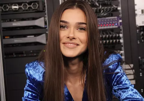 Sarcina îi dă bătăi de cap lui Theo Rose. Artista a vorbit despre cum se simte în această perioadă. „Am zis că înghit o mașină de tuns”