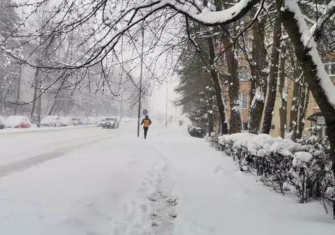 Cum de avem iarnă în aprilie? Un specialist în climă oferă explicații și cât de des se întâmplă
