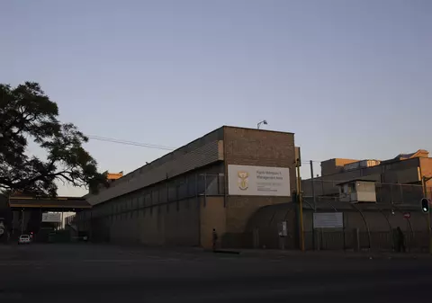 Un bărbat care a evadat dintr-o închisoare din Africa de Sud după ce și-a înscenat moartea a fost arestat în Tanzania